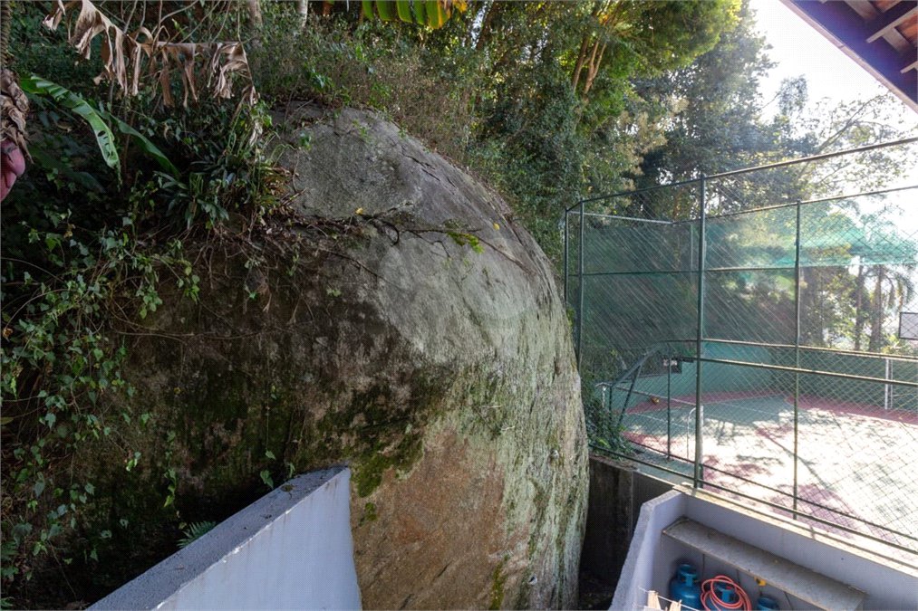 Casa à venda com 3 suítes no condomínio Da Serra, São Paulo - SP