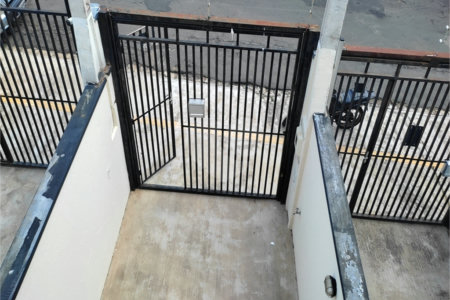 Sobrado à venda ou para alugar com 2 suítes em Jardim Nely, Indaiatuba, SP