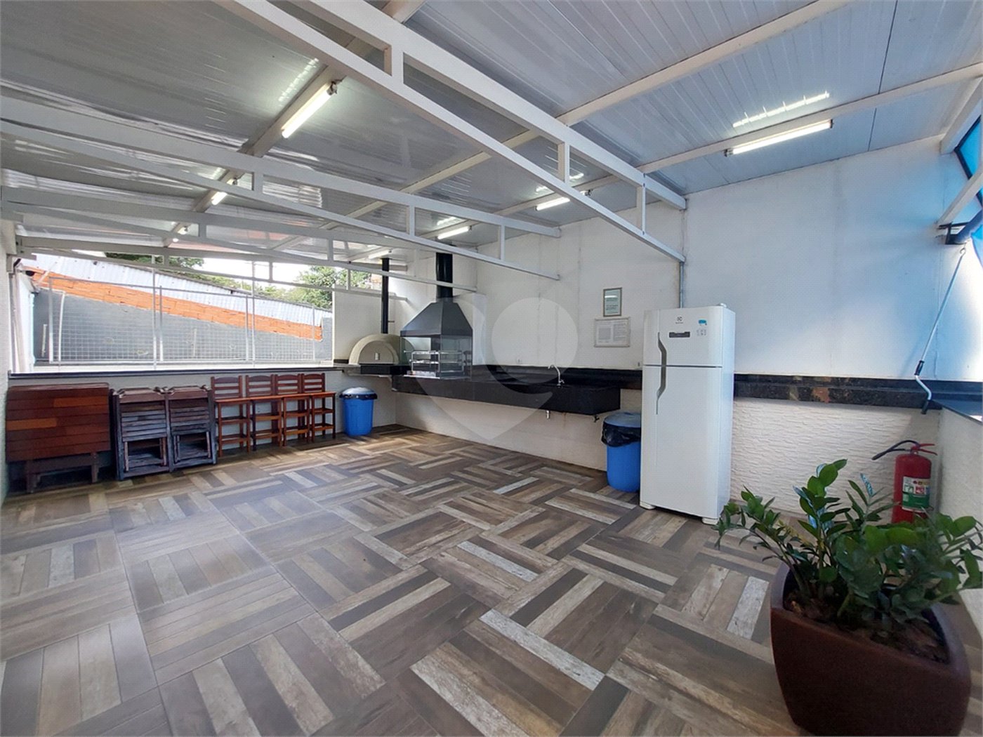 Apartamento à venda com 3 quartos, sendo 1 suíte, em Parque São Domingos, São Paulo, SP