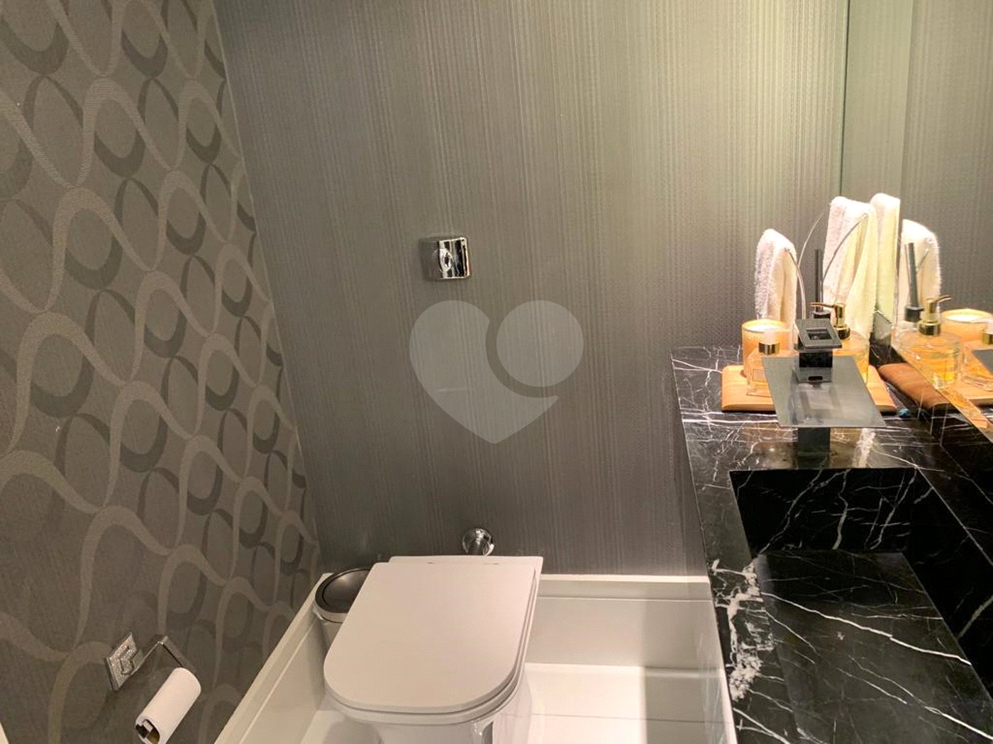 Apartamento à venda com 3 suítes em Vila Buarque, São Paulo, SP