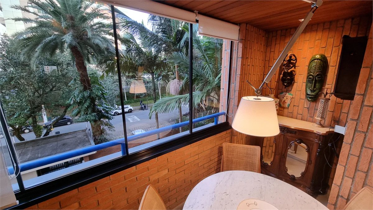 Apartamento à venda com 3 quartos, sendo 1 suíte, em Brooklin Paulista, São Paulo, SP