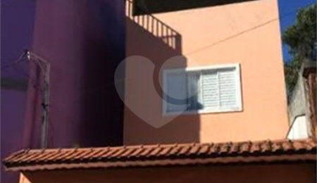 Sobrado à venda com 3 quartos, sendo 1 suíte,  em Jaraguá, São Paulo, SP