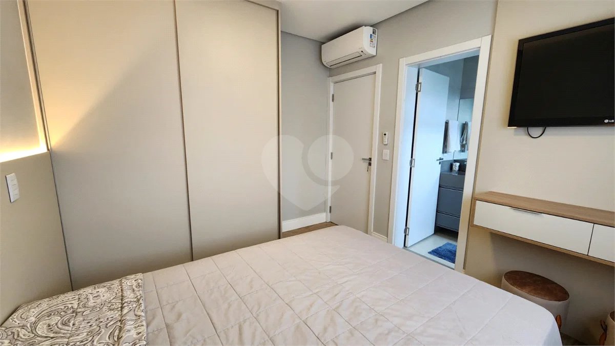 Casa à venda com 3 suítes no condomínio Via Castelli, Louveira - SP