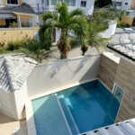 Casa à venda com 4 quartos, sendo 1 suíte, no condomínio Atlantico Sul, Rio de Janeiro - RJ