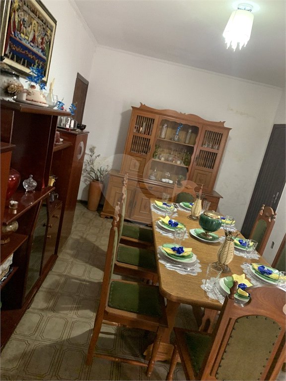 Sobrado à venda com 4 quartos, sendo 3 suítes,  em Jardim Alvinópolis, Atibaia, SP