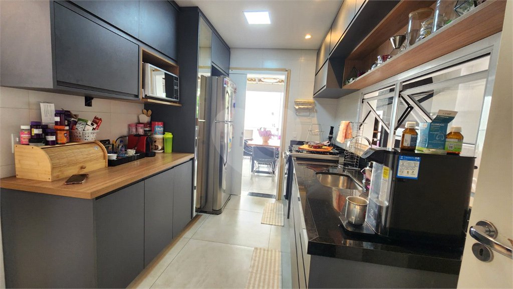 Casa à venda com 3 quartos, sendo 1 suíte,  no condomínio Villa Campolim, Sorocaba - SP