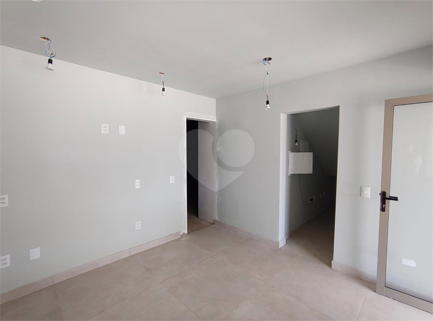Casa à venda com 4 quartos, sendo 3 suítes,  no condomínio Villa Verde, Jundiaí - SP