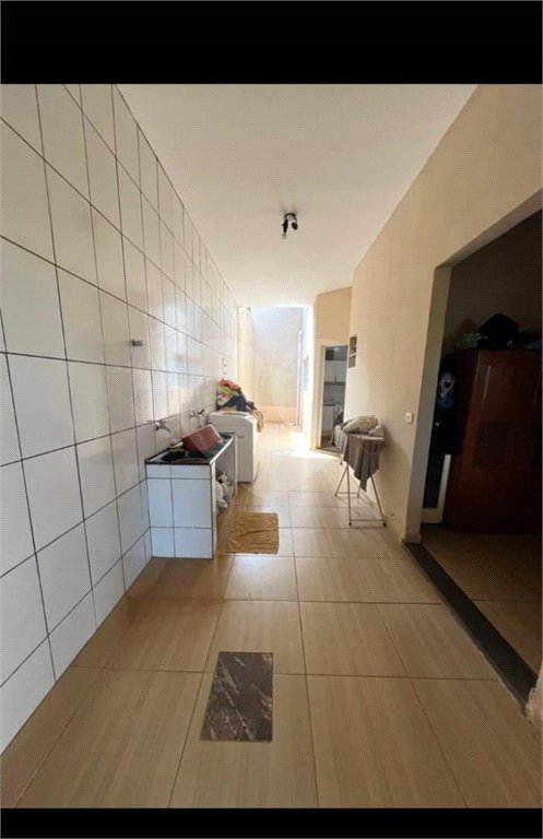 Casa à venda com 5 quartos, sendo 3 suítes,  em Jardim Novo Aeroporto, Três Lagoas, MS