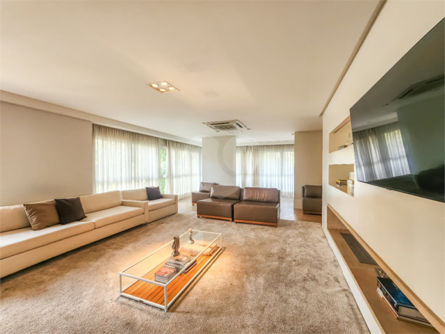 Apartamento à venda com 4 quartos, sendo 3 suítes,  em Brooklin Paulista, São Paulo, SP
