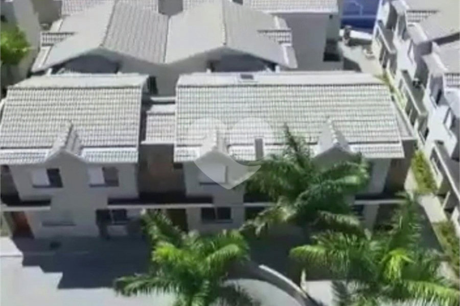 Casa à venda com 2 quartos, sendo 1 suíte,  no condomínio Reserva da Cantareira, São Paulo - SP
