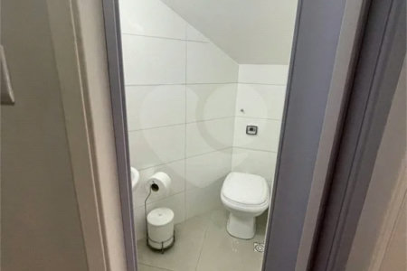 Sobrado à venda com 5 quartos, sendo 1 suíte, em Santa Teresinha, São Paulo, SP