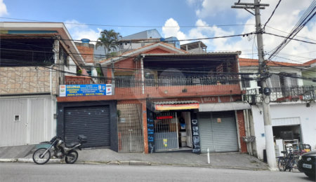 Sobrado à venda com 3 quartos, sendo 1 suíte,  em Tremembé, São Paulo, SP