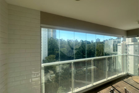 Apartamento à venda com 2 suítes em Vila Andrade, São Paulo, SP