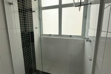 Triplex à venda ou para alugar com 3 suítes em Vila Suzana, São Paulo, SP