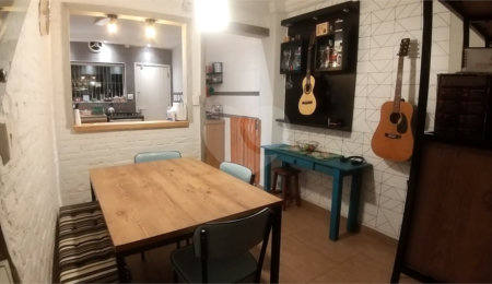 Sobrado à venda com 2 quartos em Vila Gumercindo, São Paulo, SP