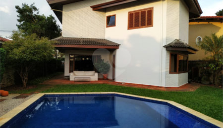 Casa à venda com 3 suítes em Interlagos, São Paulo, SP