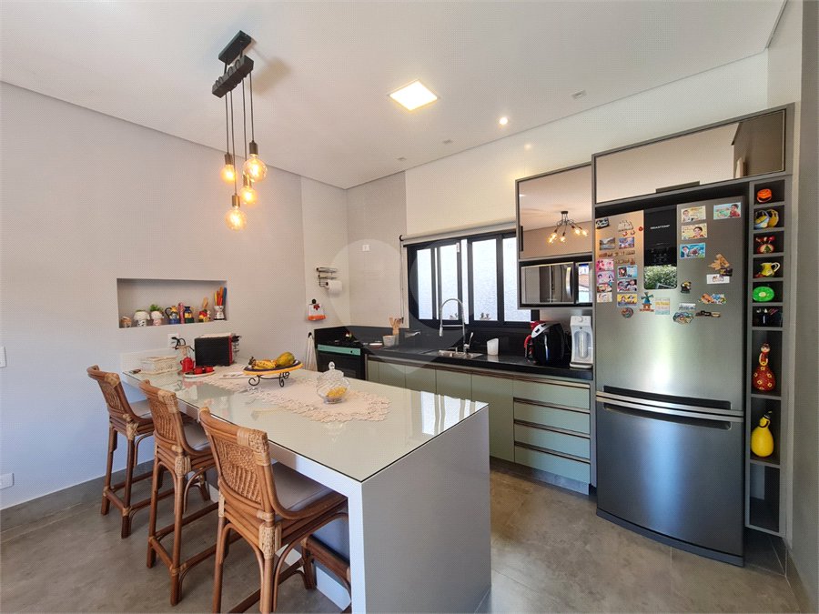 Casa com 4 dormitórios à venda, 214 m² por R$ 1.890.000 - Parque Arco Iris - Atibaia/SP