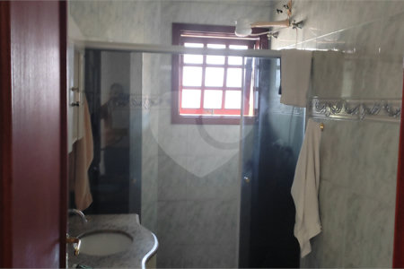 Sobrado à venda com 3 quartos, sendo 1 suíte, em Vila Almeida, Indaiatuba, SP