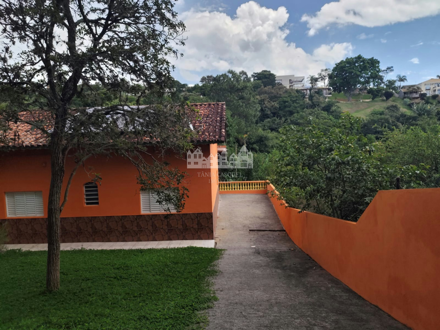 Chácara à venda com 3 quartos, sendo 1 suíte, em San Fernando Valley, Atibaia, SP