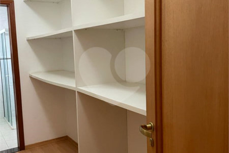 Casa à venda com 4 suítes no condomínio São Joaquim, Vinhedo - SP