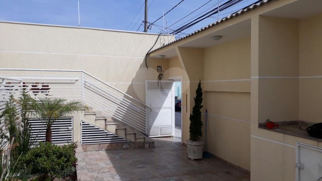 Casa à venda com 1 quarto no condomínio Camila I, São Paulo - SP