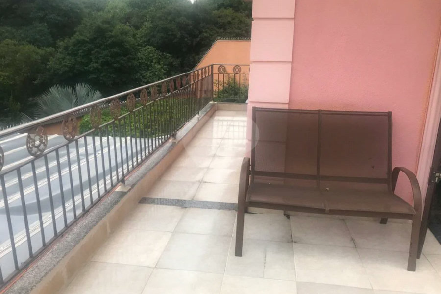 Casa à venda com 5 quartos, sendo 3 suítes, em Alto da Lapa, São Paulo, SP