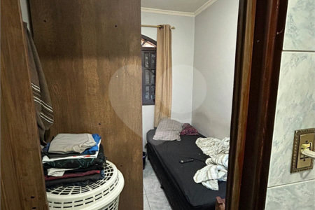 Casa à venda com 3 quartos em Parque Sonia, São Paulo, SP