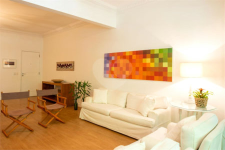 Apartamento à venda com 3 quartos, sendo 1 suíte, em Leme, Rio de Janeiro, RJ