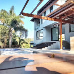 Casa à venda com 4 quartos, sendo 3 suítes, no condomínio Cantareira, Mairiporã - SP