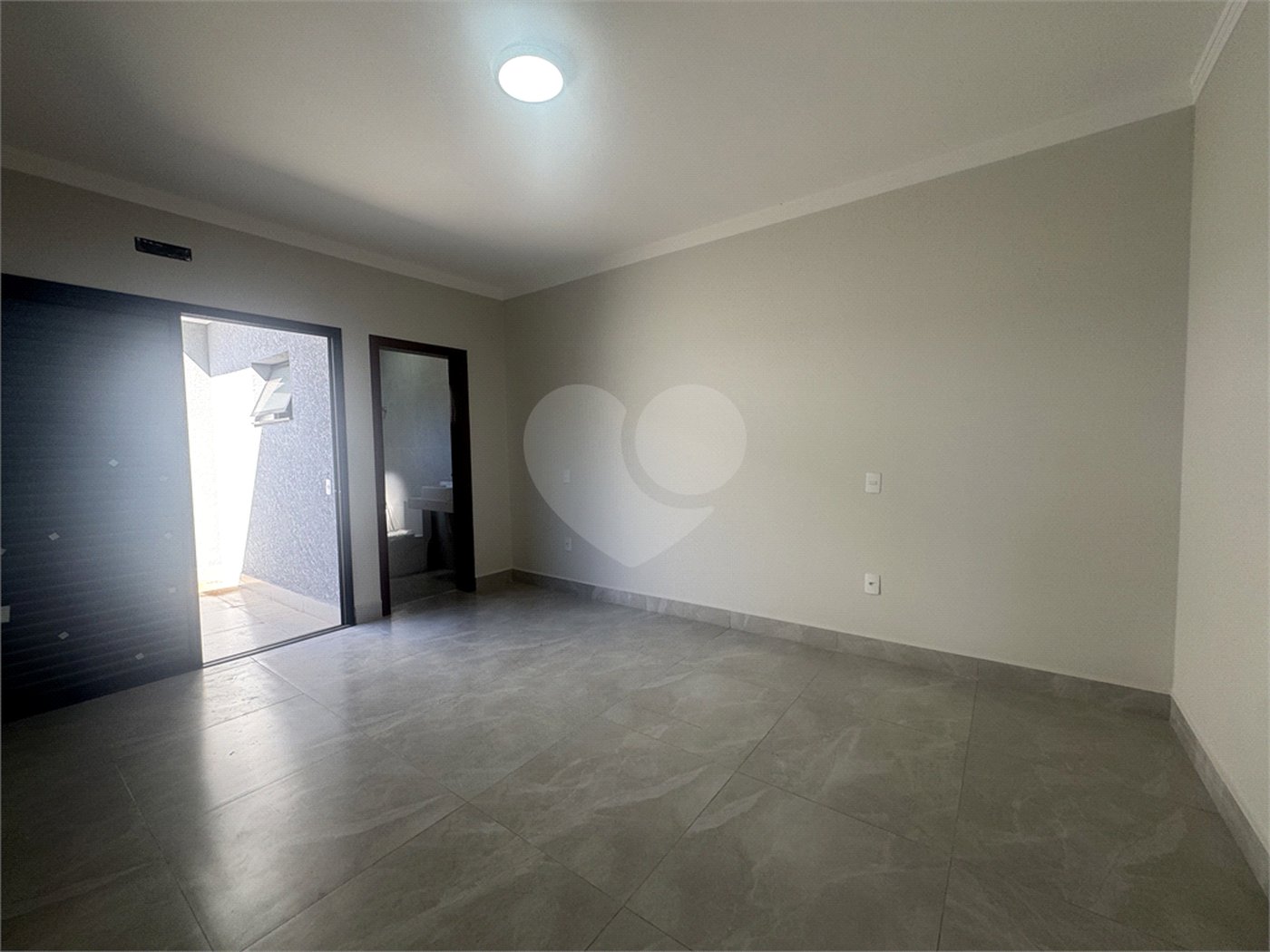 Casa à venda com 3 quartos, sendo 1 suíte, no condomínio Residencial Villagio Wanel, Sorocaba - SP