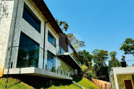 Casa à venda com 4 suítes no condomínio Associação Portal Ouro Verde, Atibaia - SP