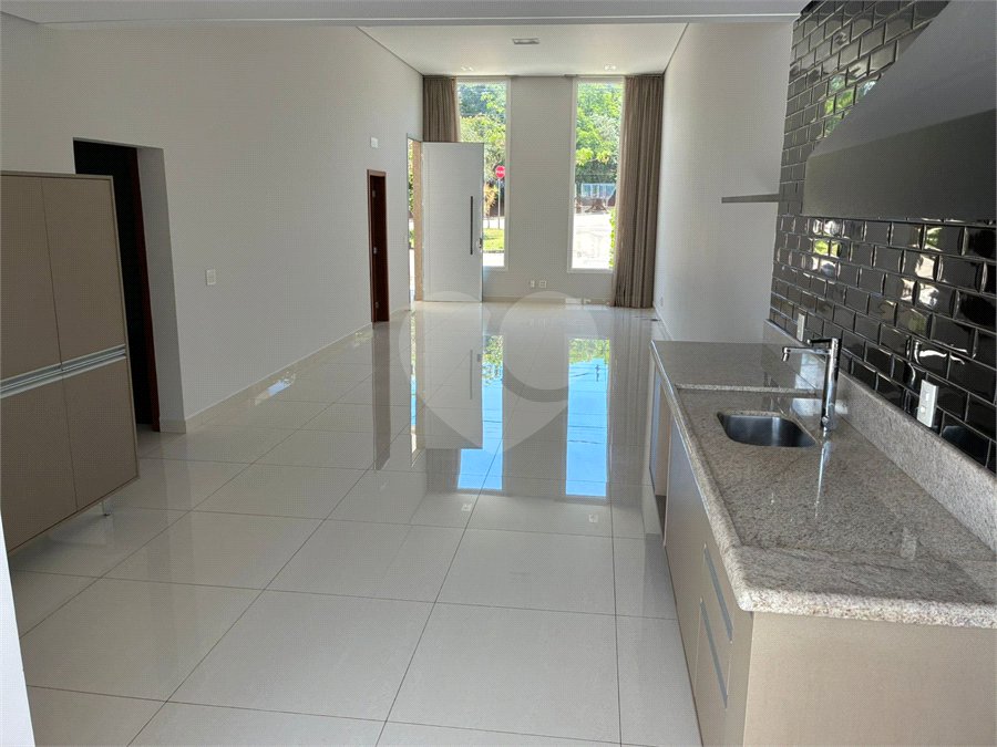 Casa à venda ou para alugar com 2 suítes no condomínio Residencial Villa do Bosque, Sorocaba - SP