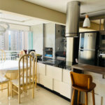 Apartamento à venda com 3 quartos, sendo 1 suíte,  em Vila Suissa, Mogi das Cruzes, SP