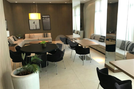 Apartamento à venda com 2 quartos em Aclimação, São Paulo, SP