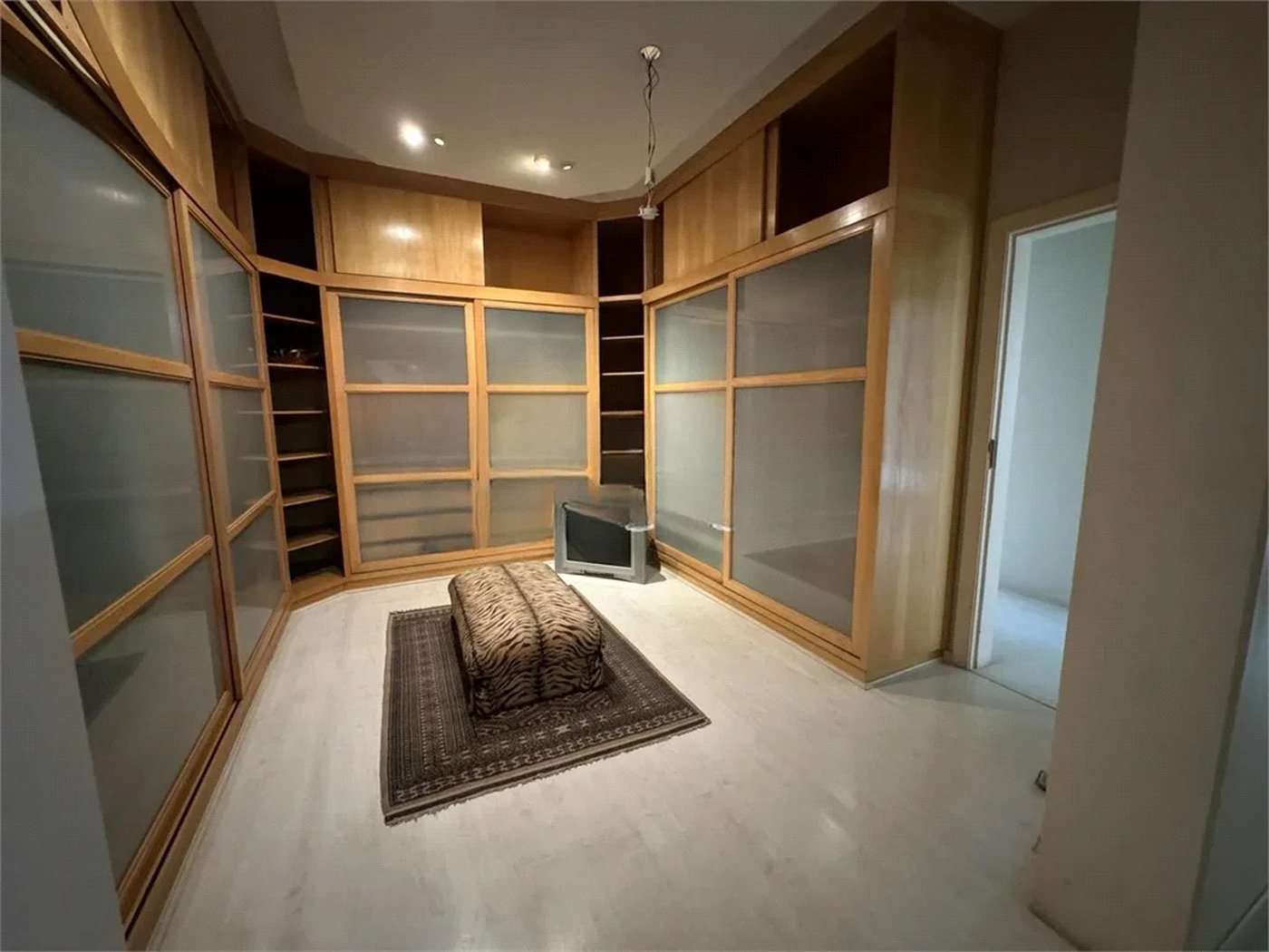 Apartamento à venda com 4 quartos, sendo 2 suítes, em Vila Suzana, São Paulo, SP