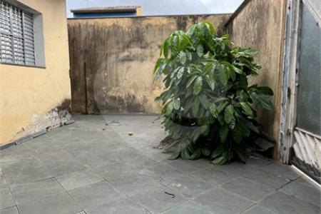 Casa Térrea à venda com 3 quartos em Jardim Dom José, São Paulo, SP