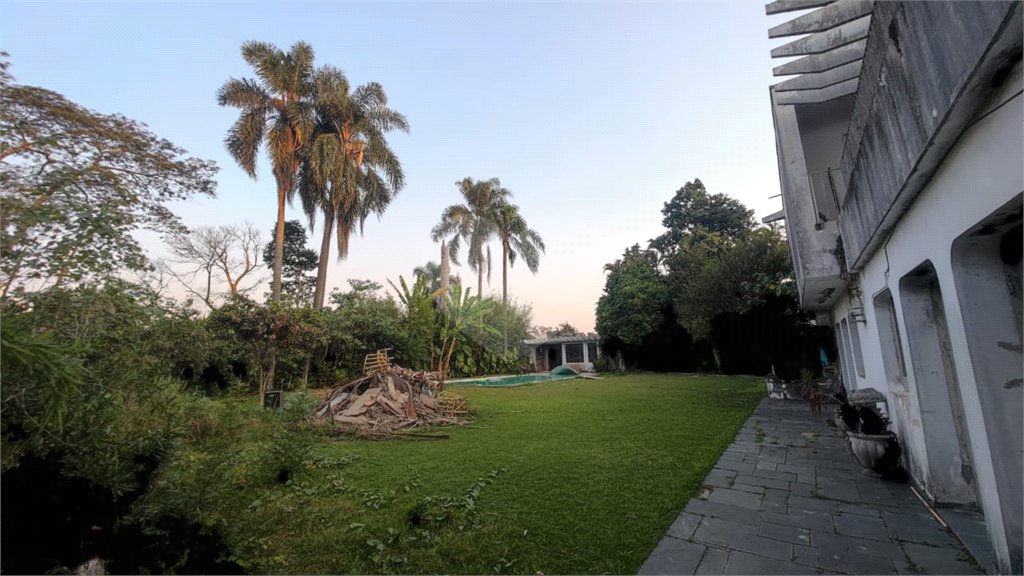 Casa Térrea à venda com 5 quartos, sendo 2 suítes, em Chácara Monte Alegre, São Paulo, SP