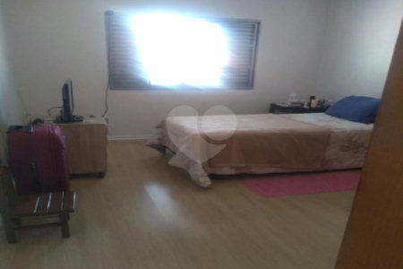 Casa à venda com 3 quartos, sendo 1 suíte,  em Jardim Bonfiglioli, São Paulo, SP