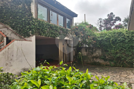 Sobrado à venda com 4 quartos, sendo 2 suítes, em Pinheiros, São Paulo, SP