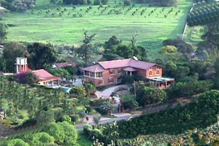 Casa à venda com 6 quartos, sendo 5 suítes, no condomínio São Joaquim, Vinhedo - SP