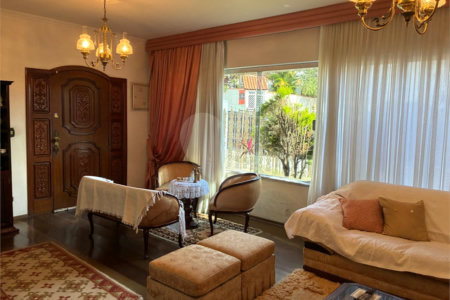 Casa à venda com 3 quartos, sendo 1 suíte,  em Vila Galvão, Guarulhos, SP