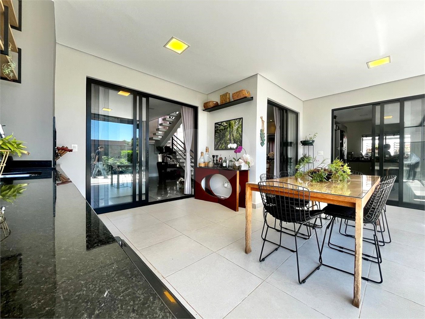 Casa à venda com 3 suítes em Vila Popular, Itapetininga, SP