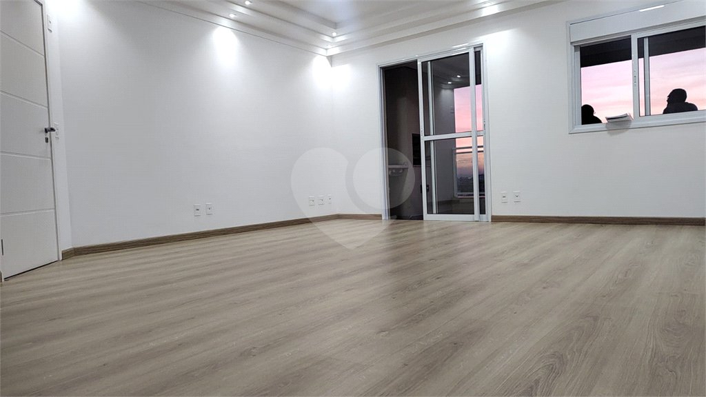 Apartamento à venda com 3 quartos, sendo 2 suítes, em Alto Ipiranga, Mogi das Cruzes, SP