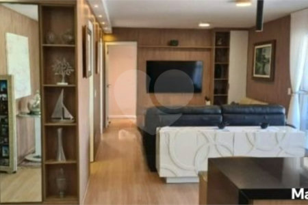 Apartamento com 105m² , 2 dormitórios , sendo 2 suítes , 2 vagas , à venda no Brás.