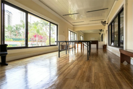 Apartamento a venda no Alto da Boa Vista com 3 quartos