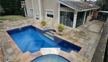 Casa para alugar com 5 quartos, sendo 3 suítes,  no condomínio Quintas de São Fernando, Cotia - SP