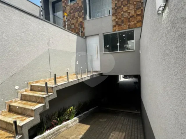 Sobrado à venda com 2 suítes em Piqueri, São Paulo, SP