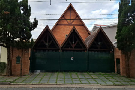 Sobrado à venda com 4 quartos, sendo 2 suítes, em Jardim Leonor, São Paulo, SP