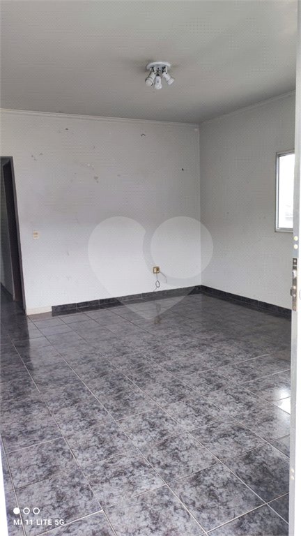 Sobrado à venda com 5 quartos, sendo 3 suítes, em Vila Campestre, São Paulo, SP