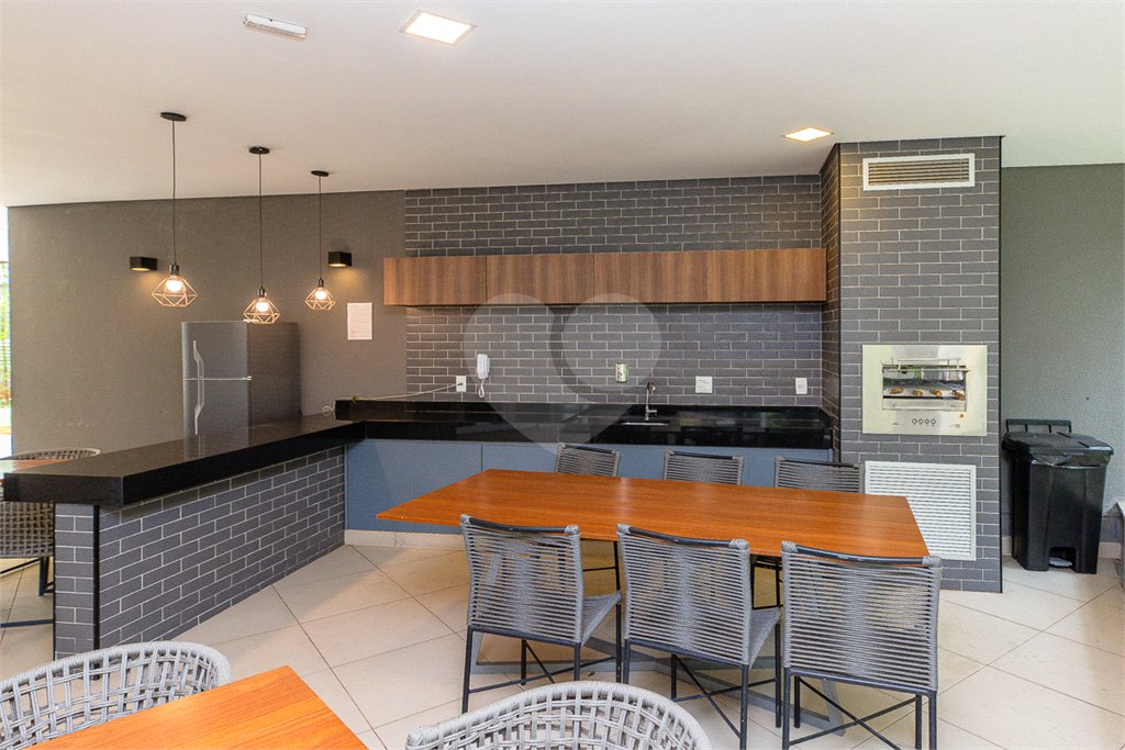 Apartamento à venda com 3 quartos, sendo 1 suíte,  em Chácara Flora, São Paulo, SP